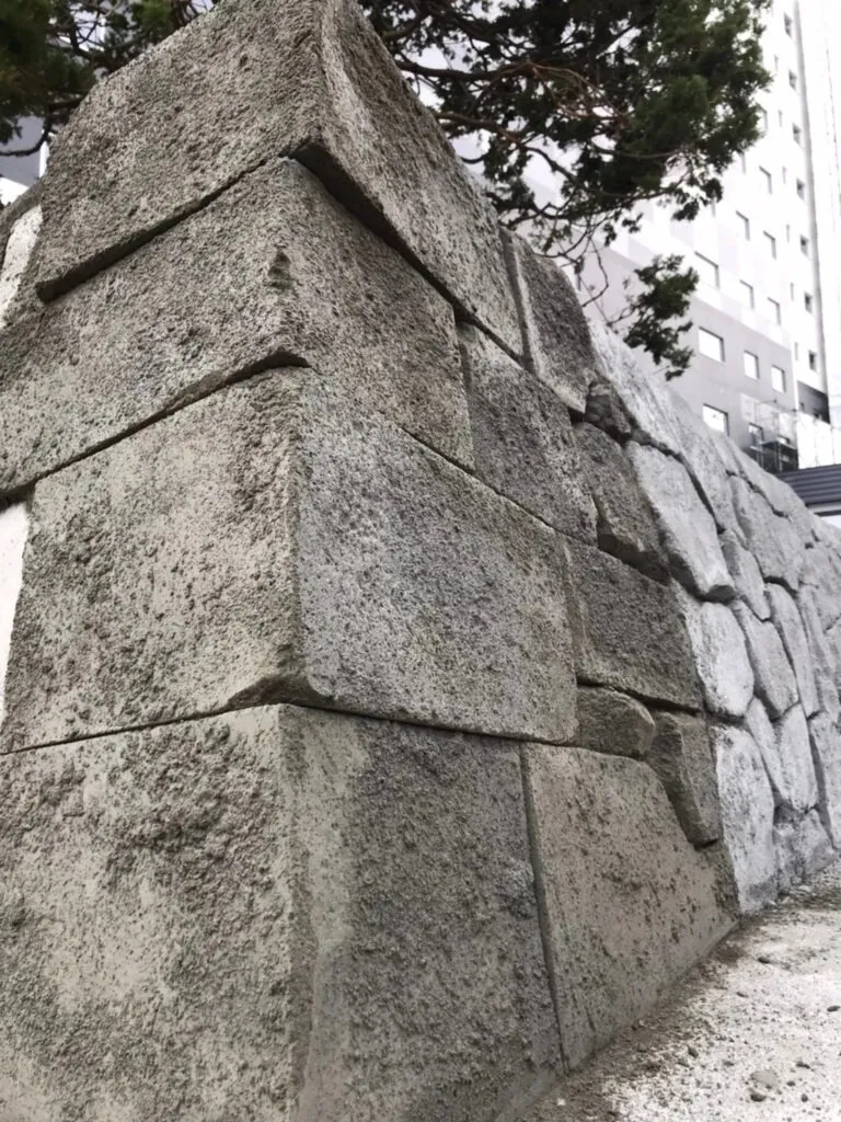北海道中央広場の石垣